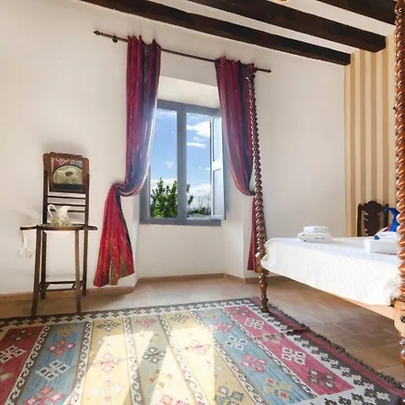 Casa Historica Con Piscina Sauna Y Jacuzzi Villa