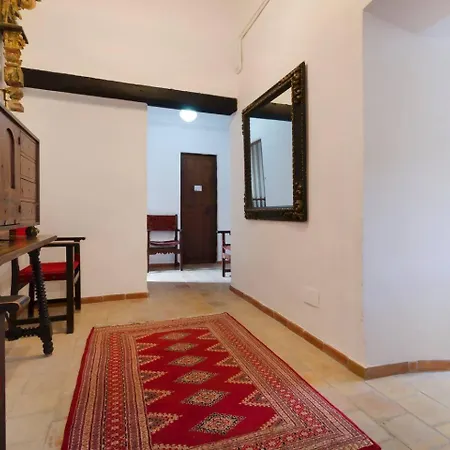 Casa Historica Con Piscina Sauna Y Jacuzzi Villa