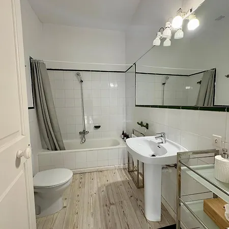 Casa Historica Con Piscina Sauna Y Jacuzzi Villa *
