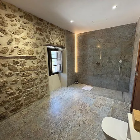 Casa Historica Con Piscina Sauna Y Jacuzzi וילה